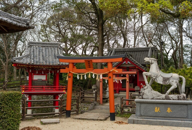 步入神秘日本：解開神社、神宮、寺廟的文化迷霧